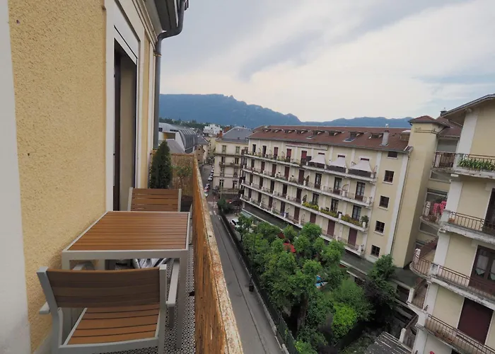 Studio Refait A Neuf En Hypercentre Avec Balcon