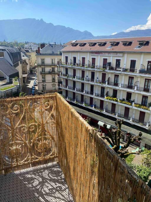 Appartement Refait A Neuf En Hypercentre Avec Balcon