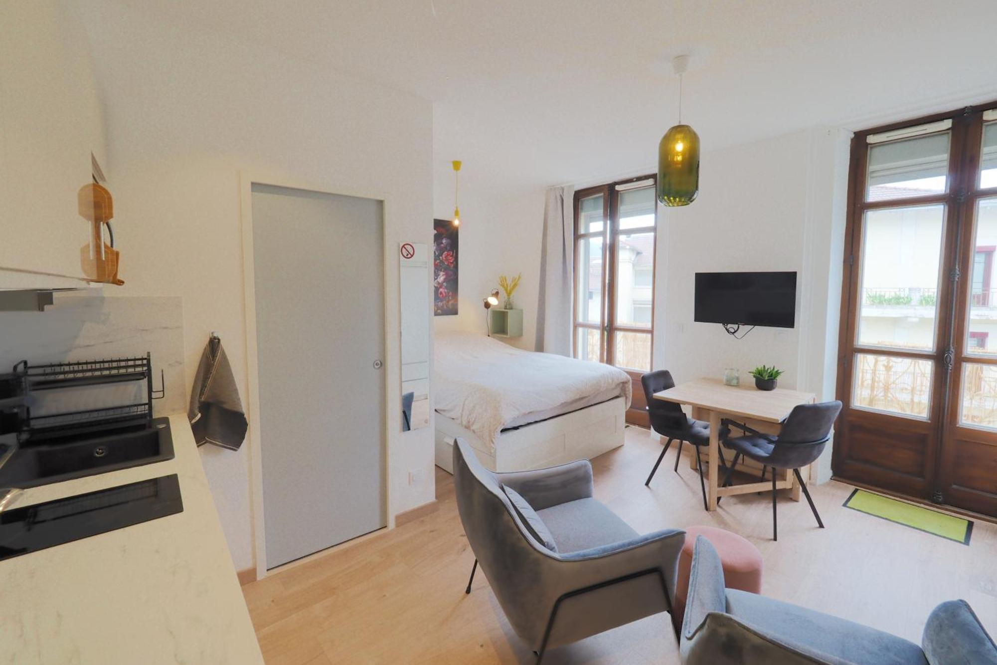 Apartment Refait A Neuf En Hypercentre Avec Balcon